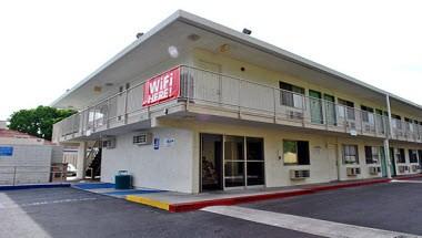 Motel 6 Santa Clara in Santa Clara, CA