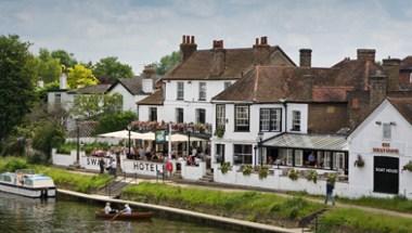 The Swan Hotel in Staines, GB1