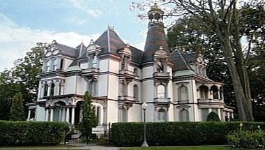 Batcheller Mansion Inn in Saratoga Springs, NY