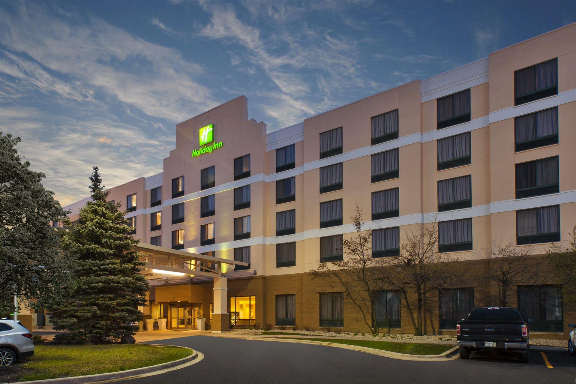 Holiday Inn & Suites Bolingbrook in Chicago, IL