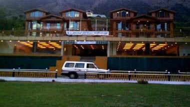 Hotel Pine Spring Pahalgam in Pahalgam, IN