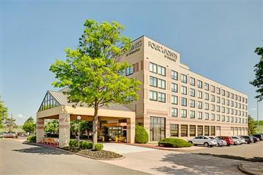 Four Points by Sheraton Philadelphia Airport in Philadelphia, PA