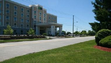 Holiday Inn Express Hotel & Suites Peekskill - Hudson Valley in Peekskill, NY