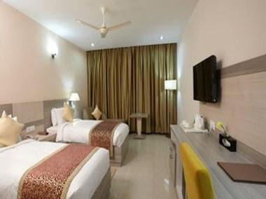 Days Hotel by Wyndham Neemrana Jaipur Highway in Shahjahanpur, IN