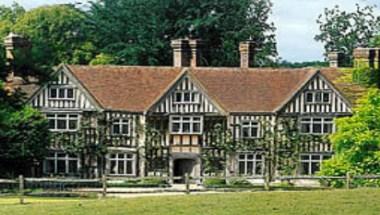 Pashley Manor Gardens in Wadhurst, GB1