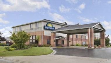 Days Inn by Wyndham Madison NE/Windsor in Windsor, WI