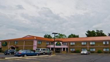 La Quinta Inn by Wyndham Buffalo Airport in Amherst, NY