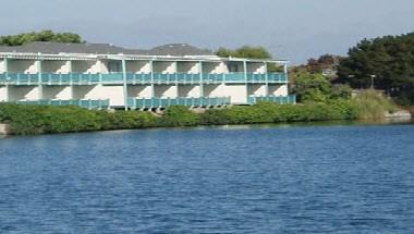 Coral Reef Inn & Suites in Alameda, CA