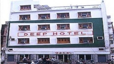 Deep Hotel in Lucknow, IN