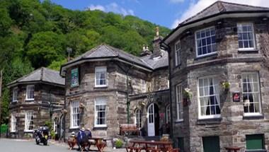 Oakeley Arms Hotel in Blaenau Ffestiniog, GB3