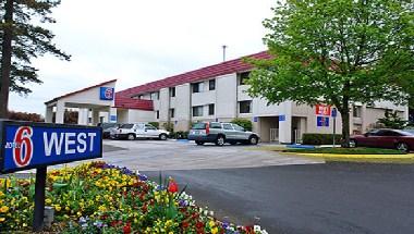 Motel 6 - Portland, Tigard West in Tigard, OR