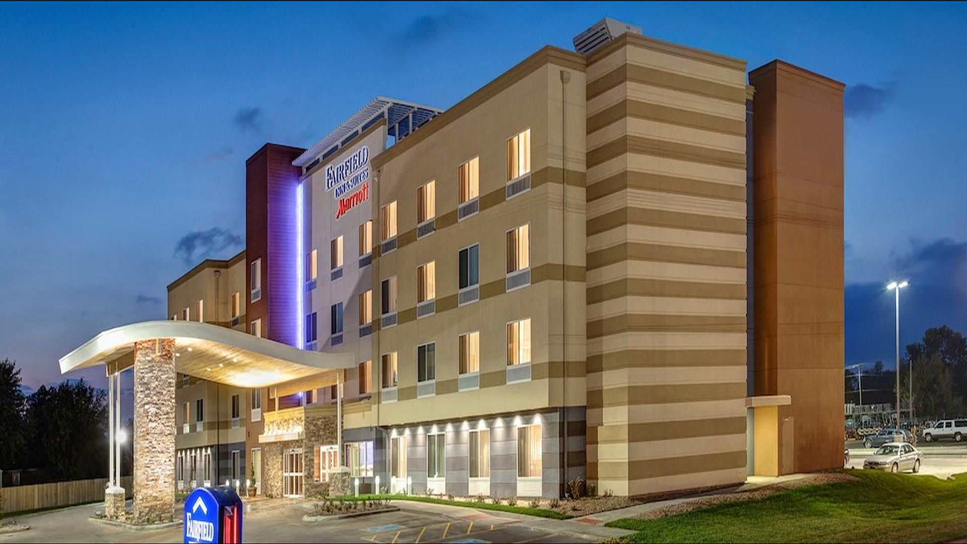 Fairfield Inn & Suites Milwaukee North in Glendale, WI