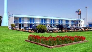 Country Host Motel in Chicago Heights, IL