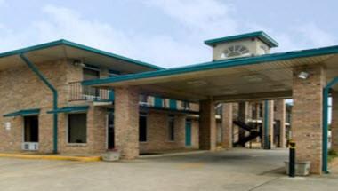 Days Inn by Wyndham Forest in Forest, MS