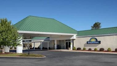 Days Inn by Wyndham Goldsboro in Goldsboro, NC