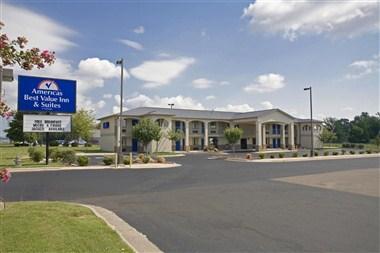 Americas Best Value Inn & Suites University Ave in Little Rock, AR