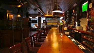 Becketts Bar & Grill in New York, NY