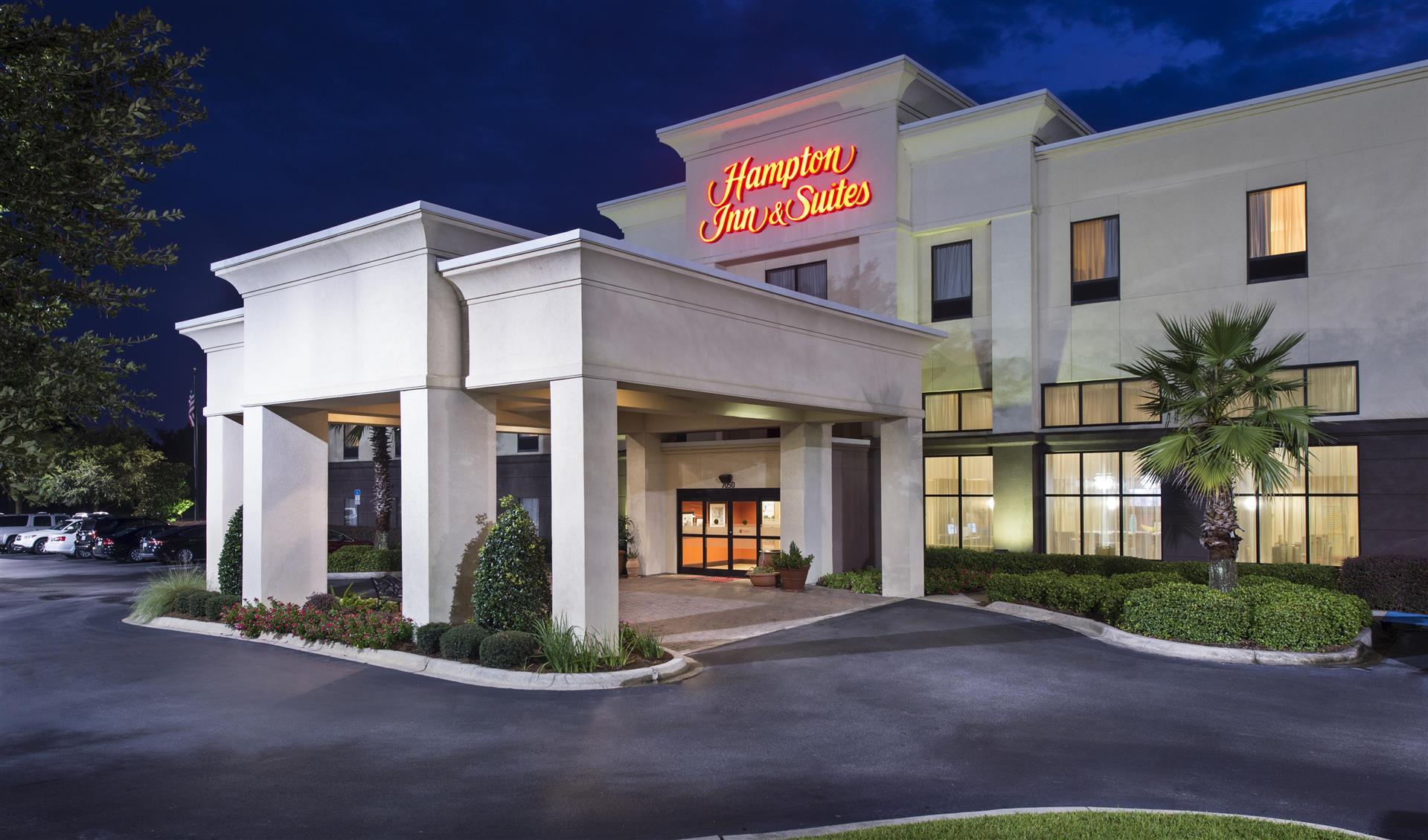 Hampton Inn & Suites Pensacola I-10 North at University Town Plaza in Pensacola, FL
