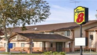 Super 8 by Wyndham Willows in Willows, CA