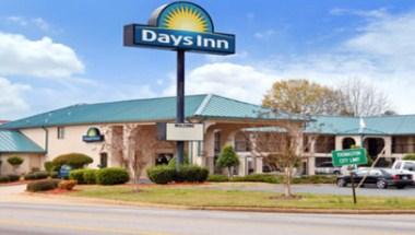 Days Inn by Wyndham Thomaston in Thomaston, GA