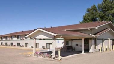 Super 8 by Wyndham Valley City in Valley City, ND