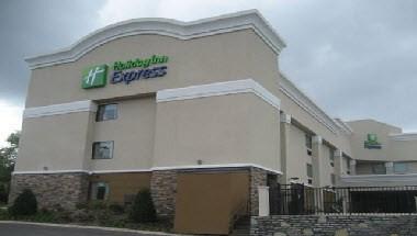 Holiday Inn Express Nashville W I40/Whitebridge Rd in Nashville, TN