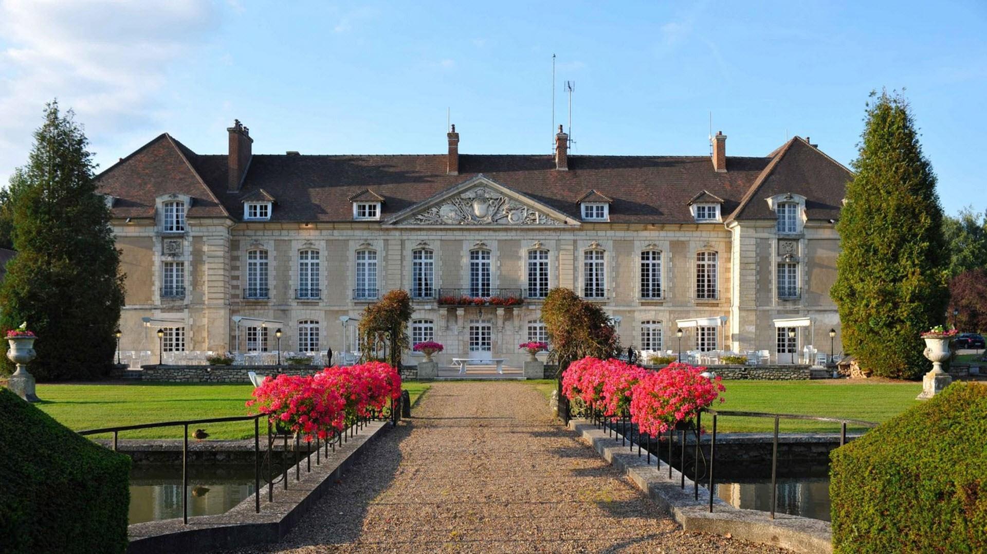 Chateauform Chateau de Fillerval in Beauvais, FR