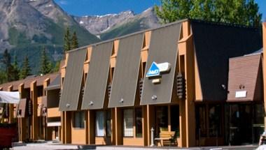 Marmot Lodge in Jasper, AB