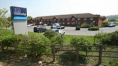 Travelodge Newbury Chieveley M4 in Thatcham, GB1