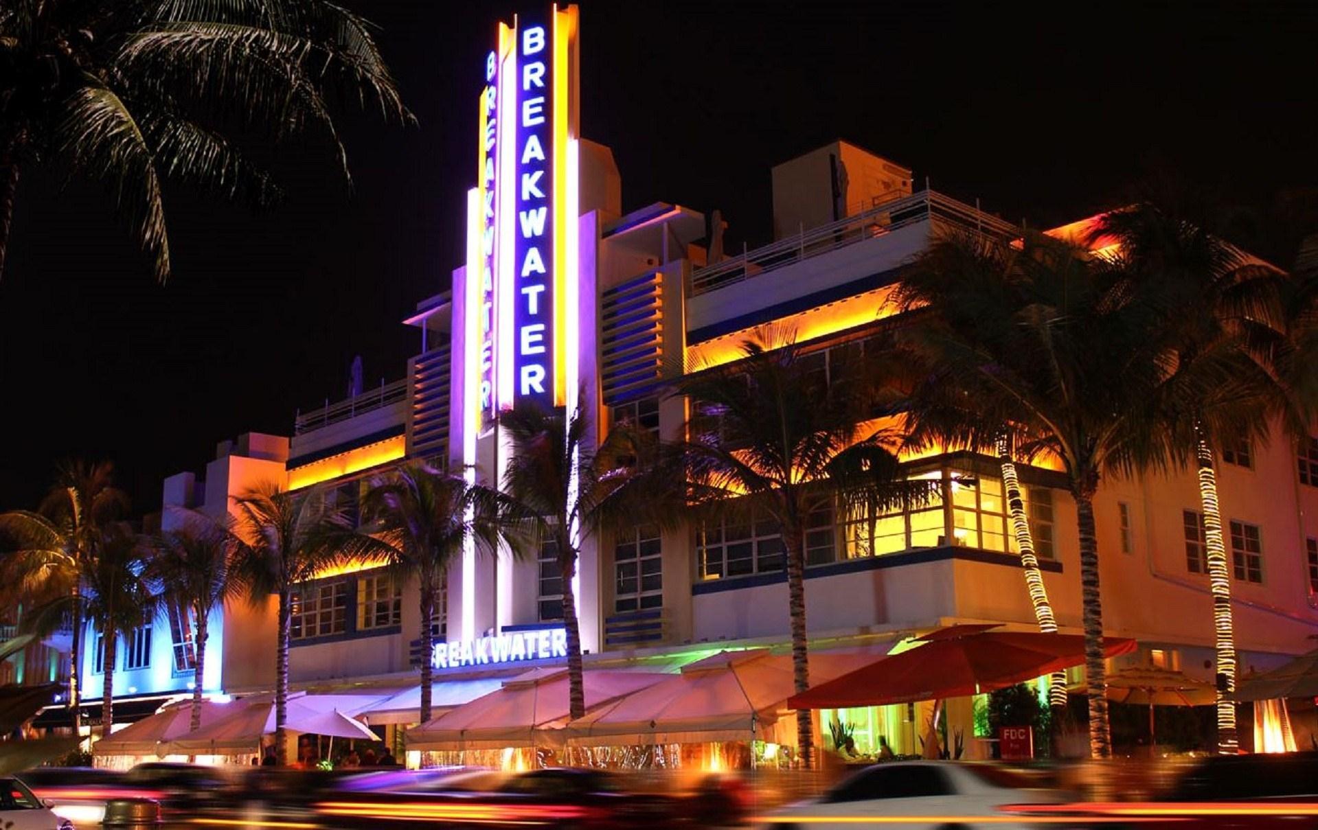 Hotel Breakwater South Beach in Miami Beach, FL