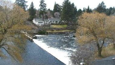 Bend Riverside Motel and Suites in Bend, OR