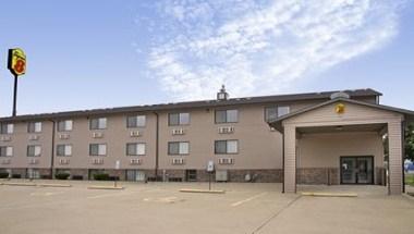 Super 8 by Wyndham Normal Bloomington in Normal, IL