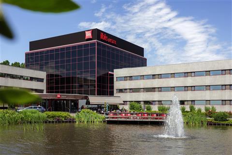 Hotel ibis Schiphol Amsterdam Airport in Badhoevedorp, NL