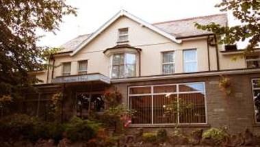 Tregenna Hotel in Merthyr Tydfil, GB3