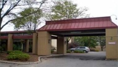 Quality Inn and Suites in Burnham, PA