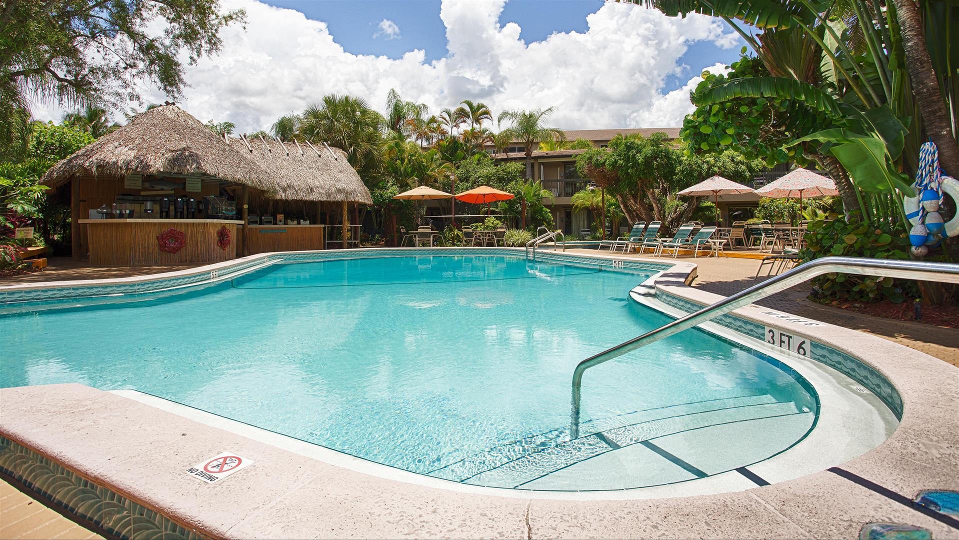 Best Western Naples Inn & Suites in Naples, FL