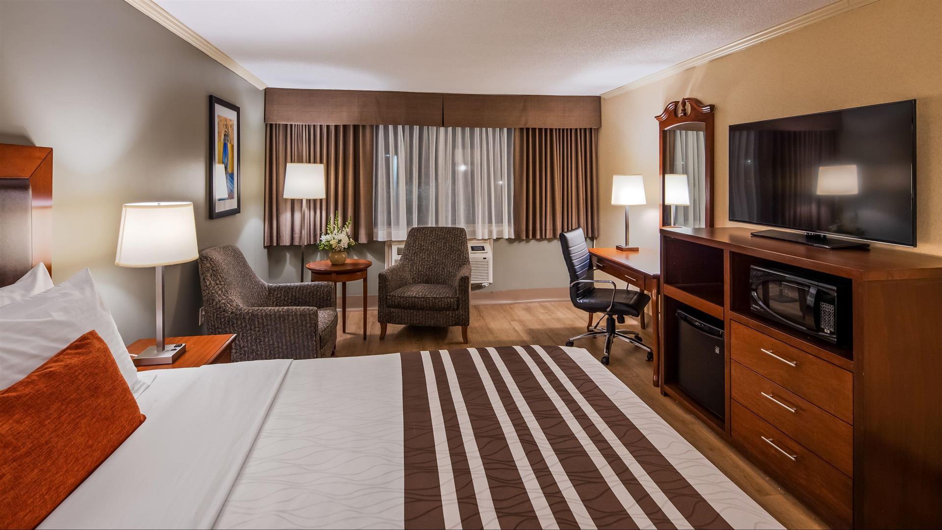 Best Western Plus Ottawa City Centre in Ottawa, ON