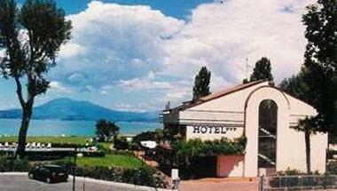 Yachting Hotel Mistral in Sirmione, IT