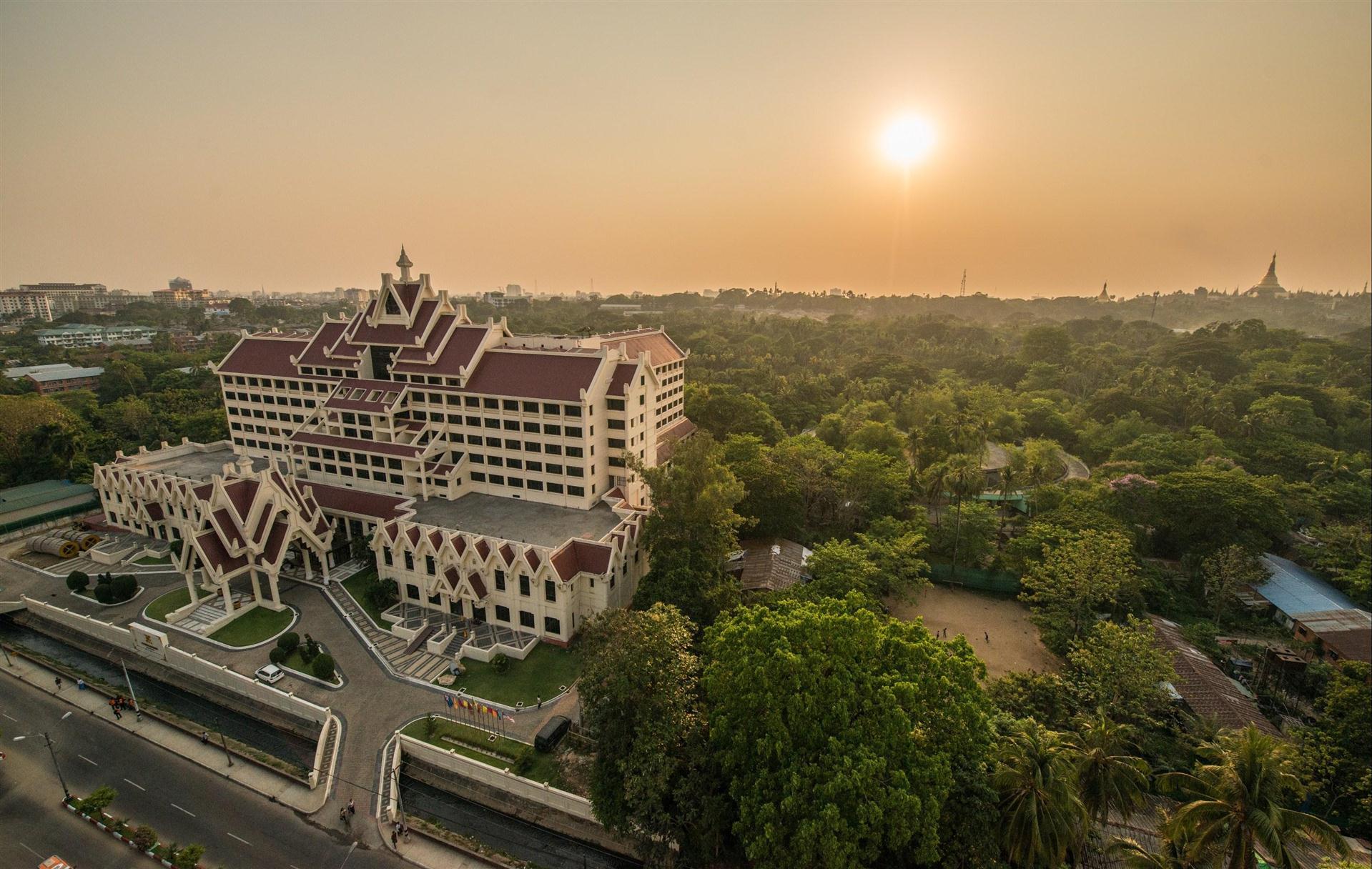 Rose Garden Hotel in Yangon, MM