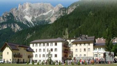 Soggiorno Dolomiti del Collegio Rotondi in Campitello di Fassa, IT