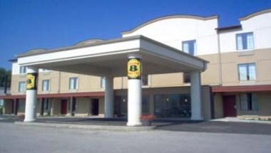 Super 8 by Wyndham Beaver Falls in Beaver Falls, PA