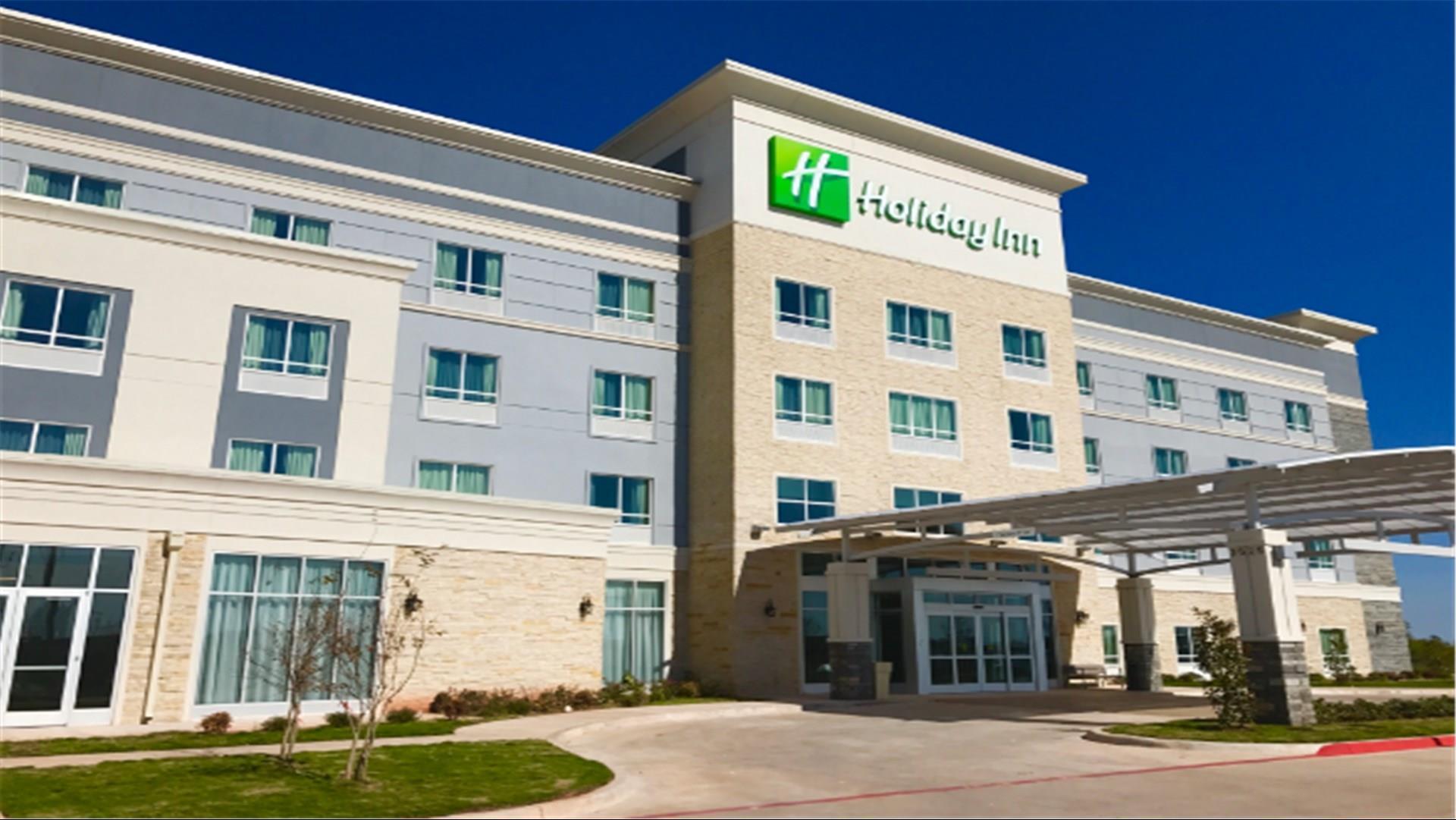 Holiday Inn Express & Suites Coldwater in Coldwater, MI