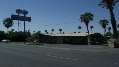 The Desert Grove Inn and Suites in Yuma, AZ