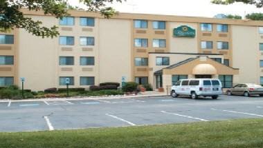 La Quinta Inn & Suites by Wyndham Columbia / Fort Meade in Jessup, MD