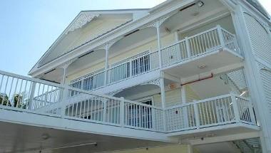 Pierview Hotel & Suites in Fort Myers, FL