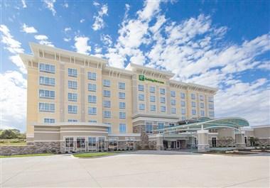 Holiday Inn Hotel & Suites Davenport in Davenport, IA