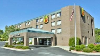 Super 8 by Wyndham Raleigh North East in Raleigh, NC