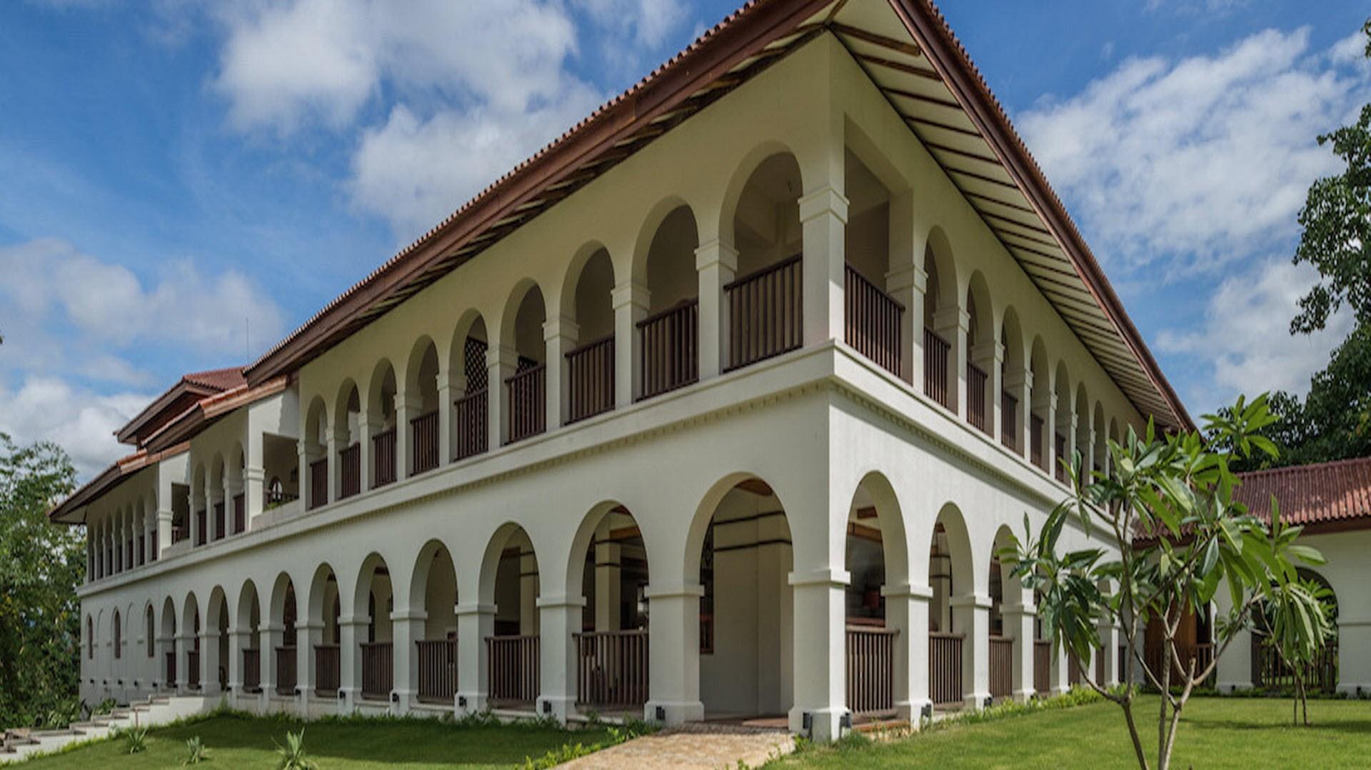 Sanctum Inle Resort in Nyaung Shwe, MM