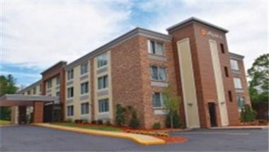 La Quinta Inn & Suites by Wyndham Sturbridge in Sturbridge, MA