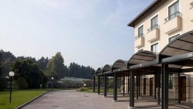 The Raya Hotel Motel in Mediglia, IT